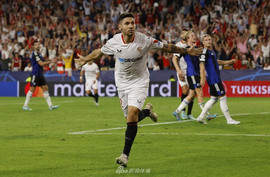 着粉丝热情 着粉丝热情